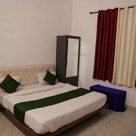 Winter Mountain Resort Pushkar Ngoại thất bức ảnh