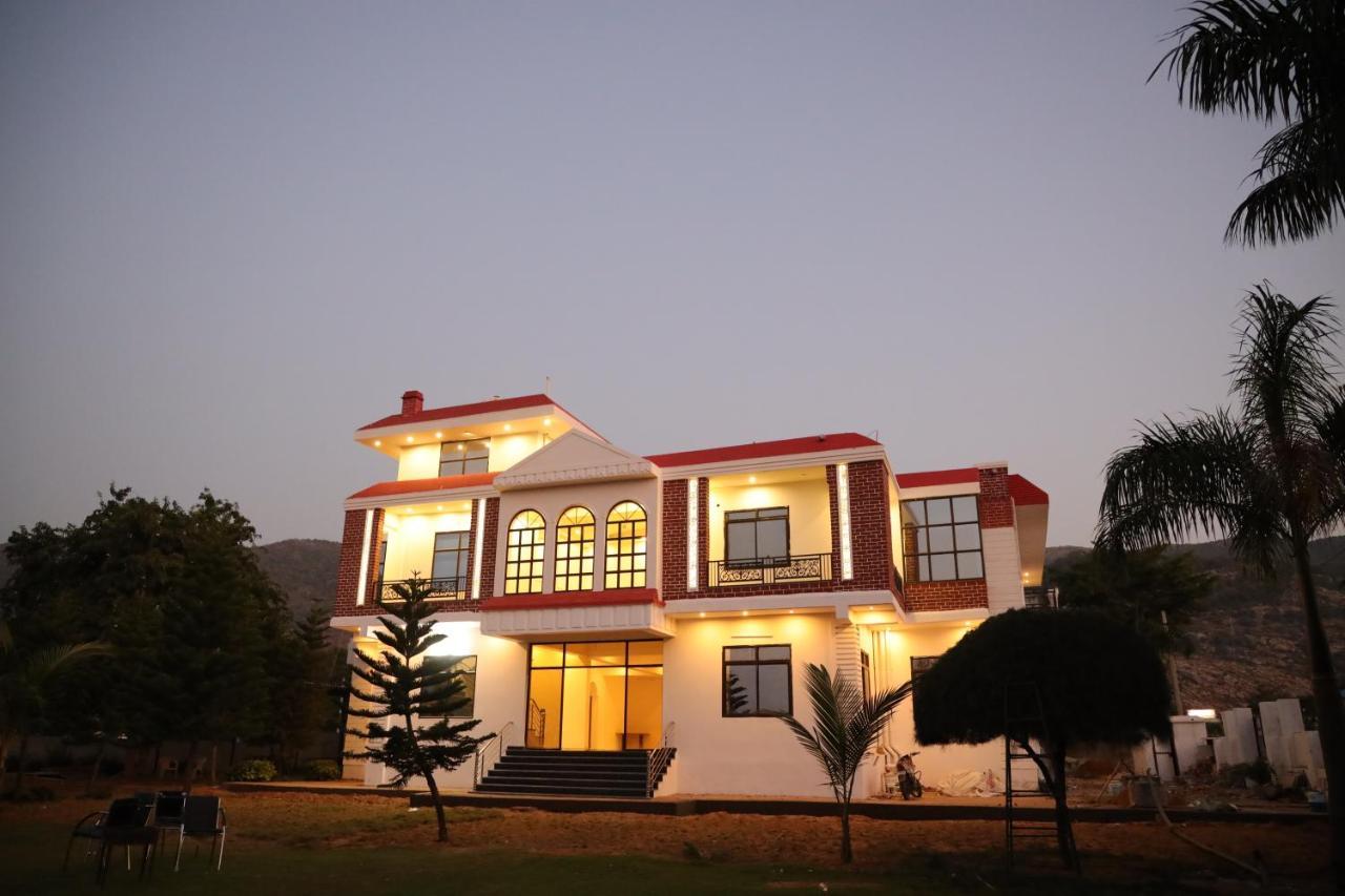 Winter Mountain Resort Pushkar Ngoại thất bức ảnh