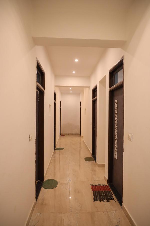 Winter Mountain Resort Pushkar Ngoại thất bức ảnh