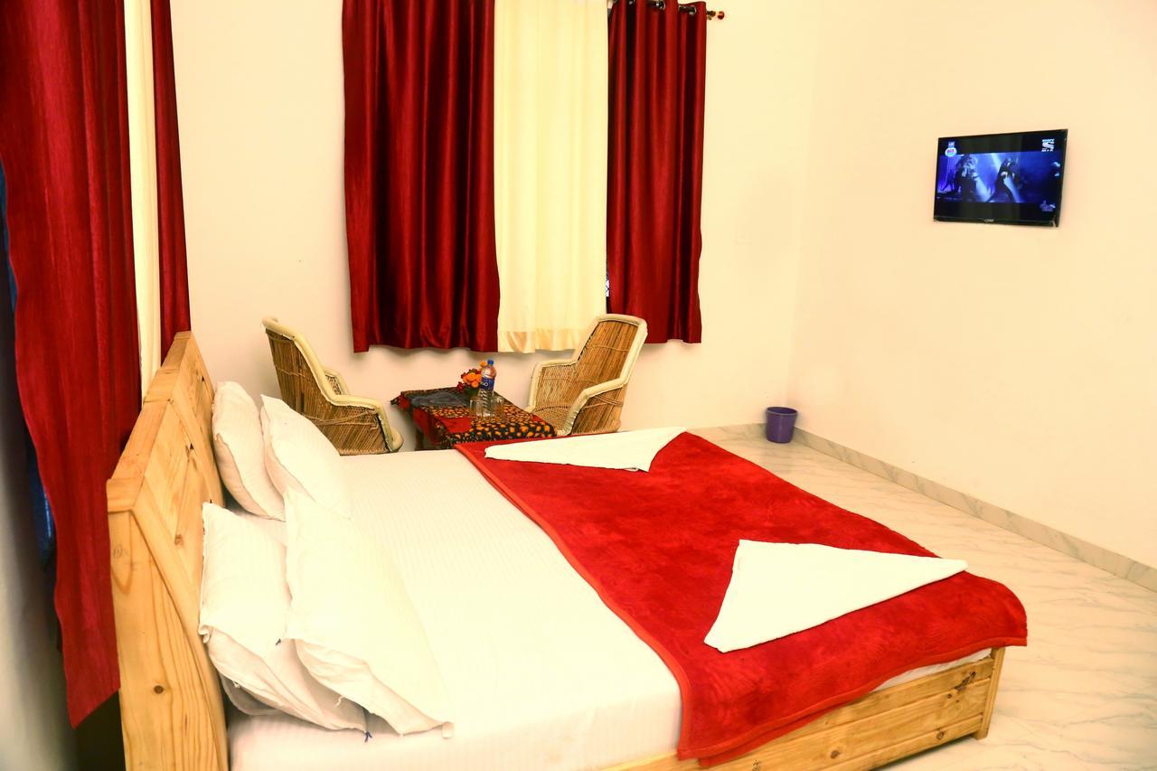 Winter Mountain Resort Pushkar Ngoại thất bức ảnh